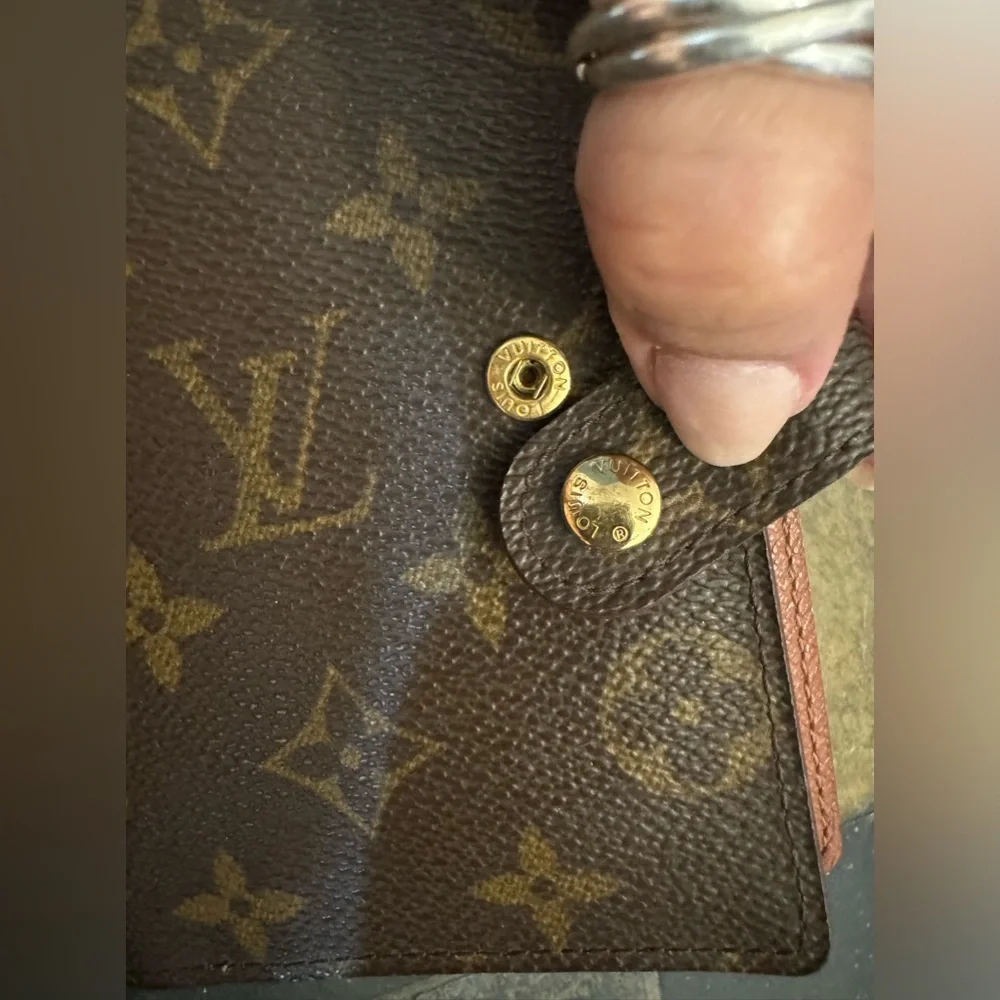 Authentic Louis Vuitton Agenda PM - Picture 7 of 9